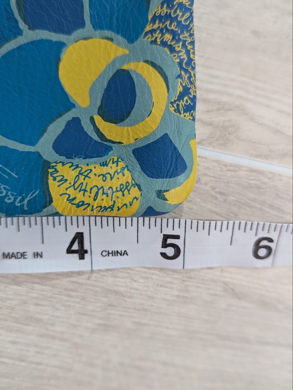 Fossil Leather Wallet Green Blue Yellow Floral Leaves Pattern *NWOT - Picture 13 of 13